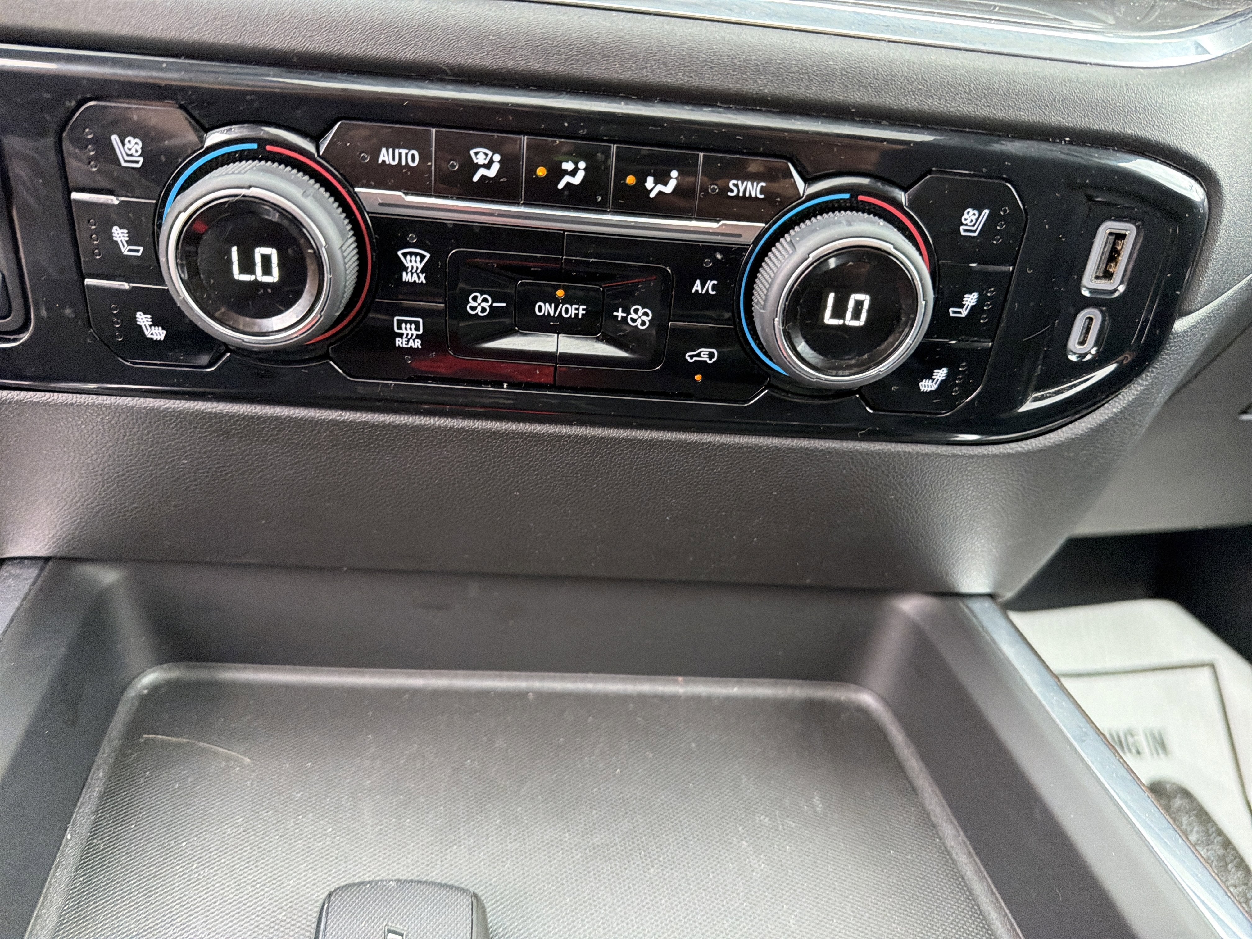 2024 Chevrolet Silverado 3500 HD High Country