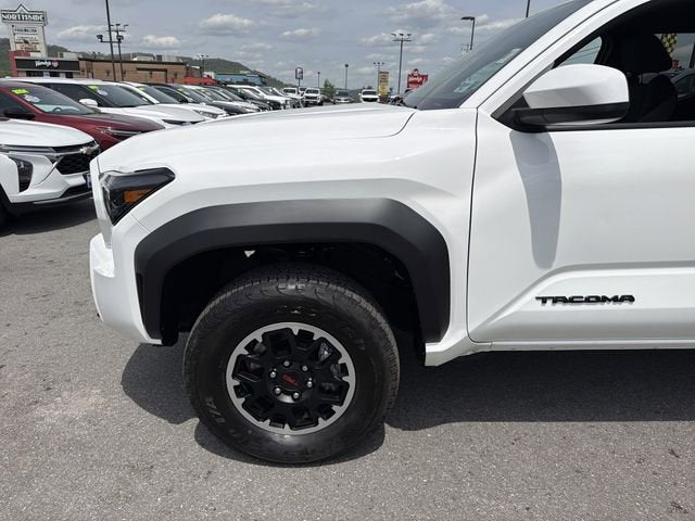 2025 Toyota Tacoma 4WD SR