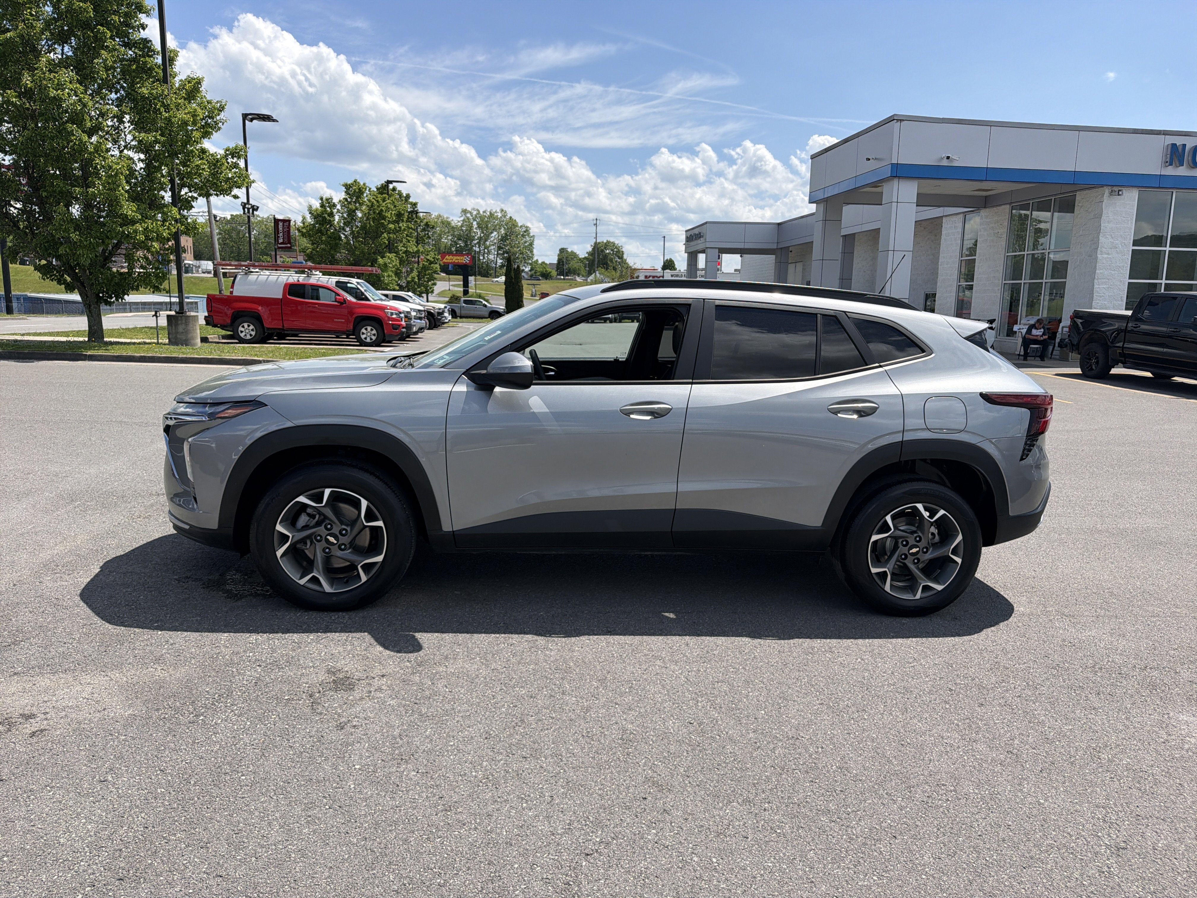 2024 Chevrolet Trax LT