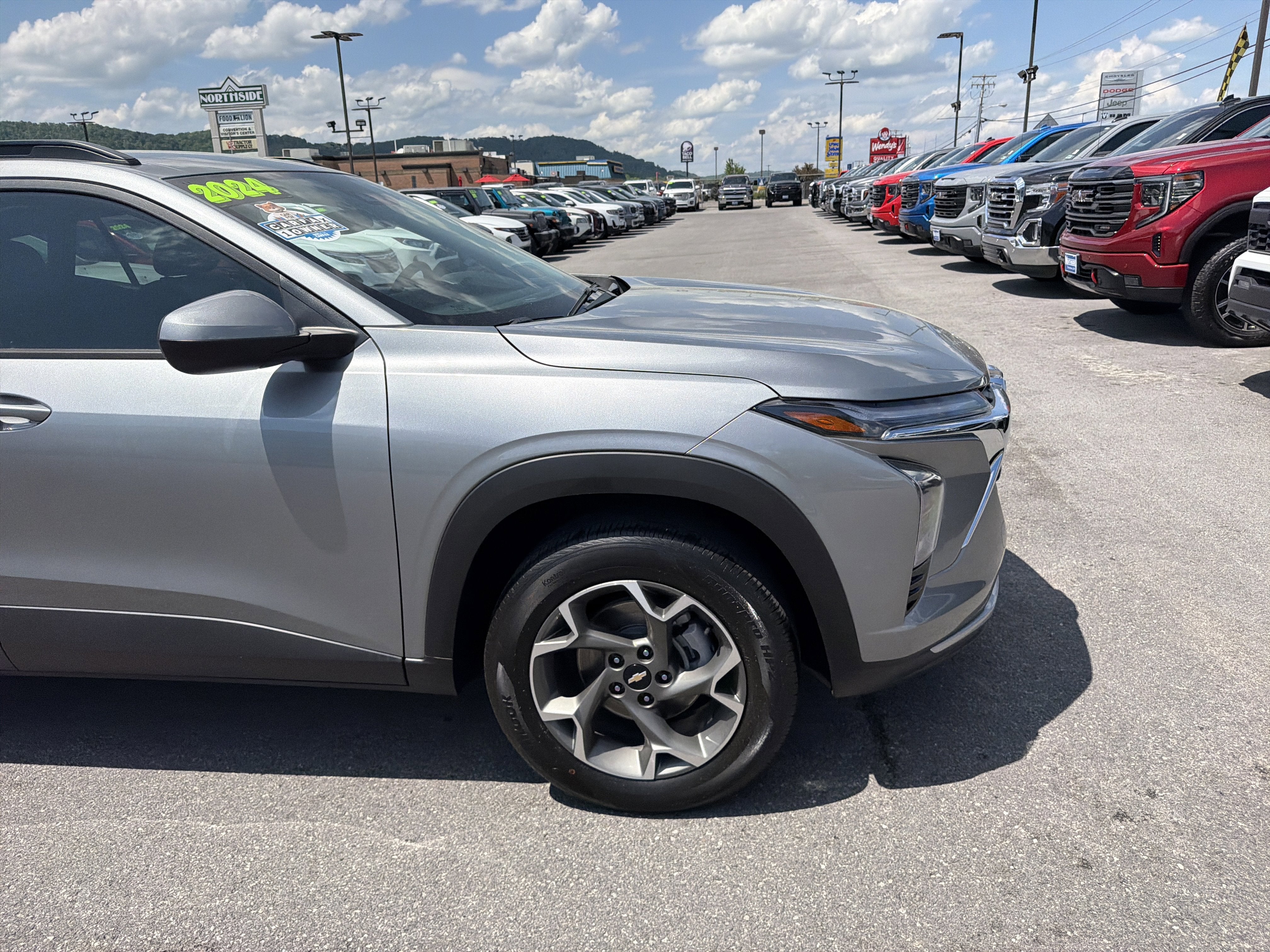 2024 Chevrolet Trax LT
