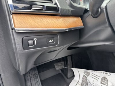2022 Volvo XC90 Momentum