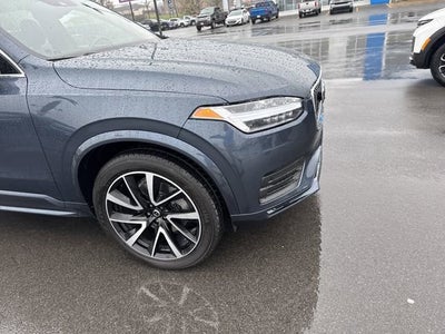 2022 Volvo XC90 Momentum