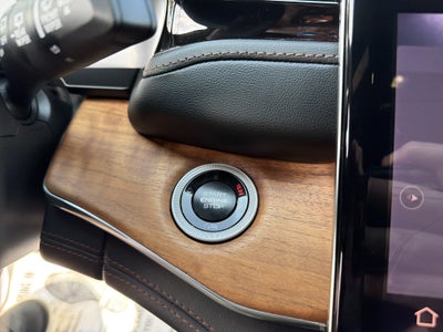 2025 Jeep Grand Cherokee L Summit Reserve