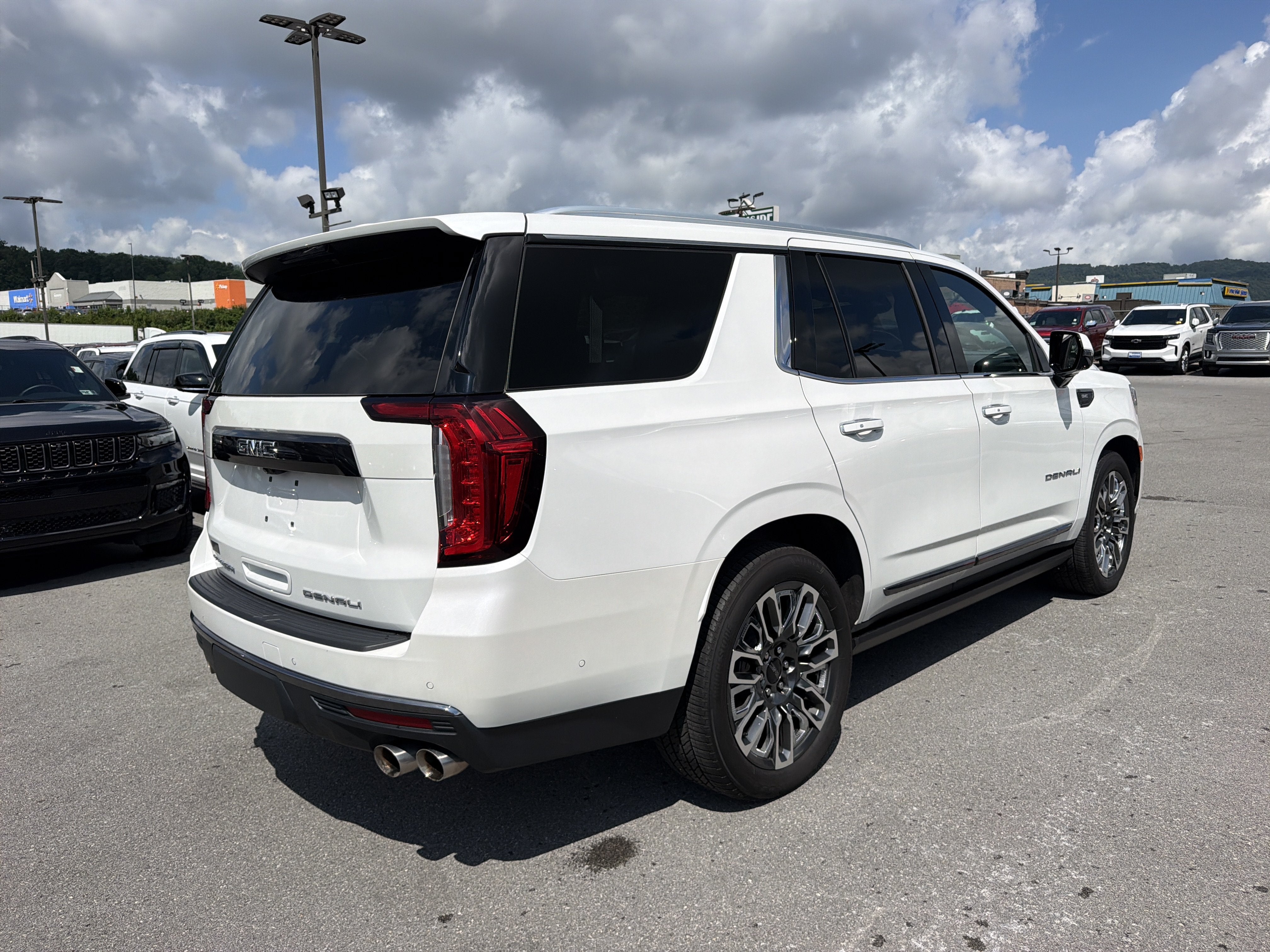 2024 GMC Yukon Denali Ultimate