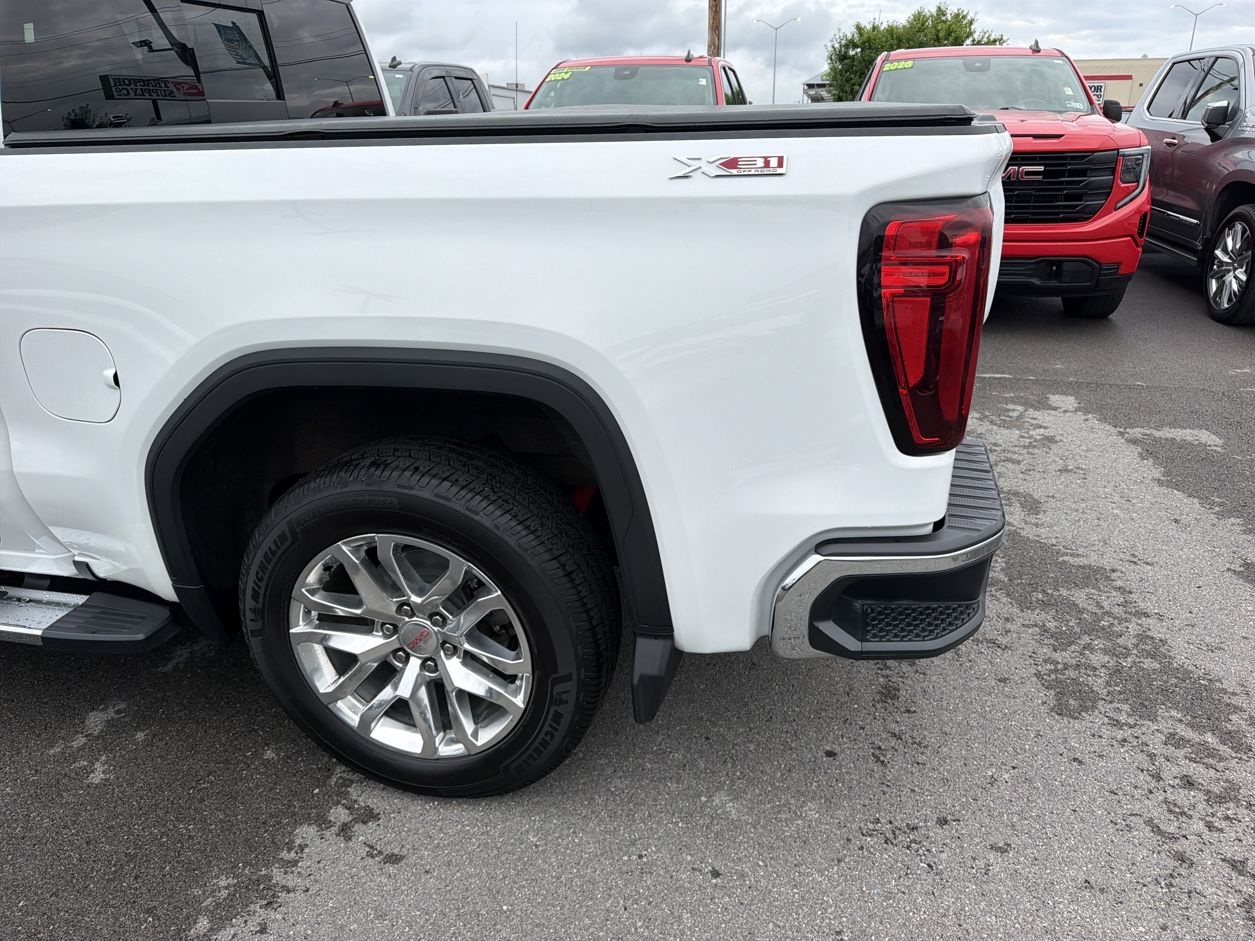 2021 GMC Sierra 1500 SLT