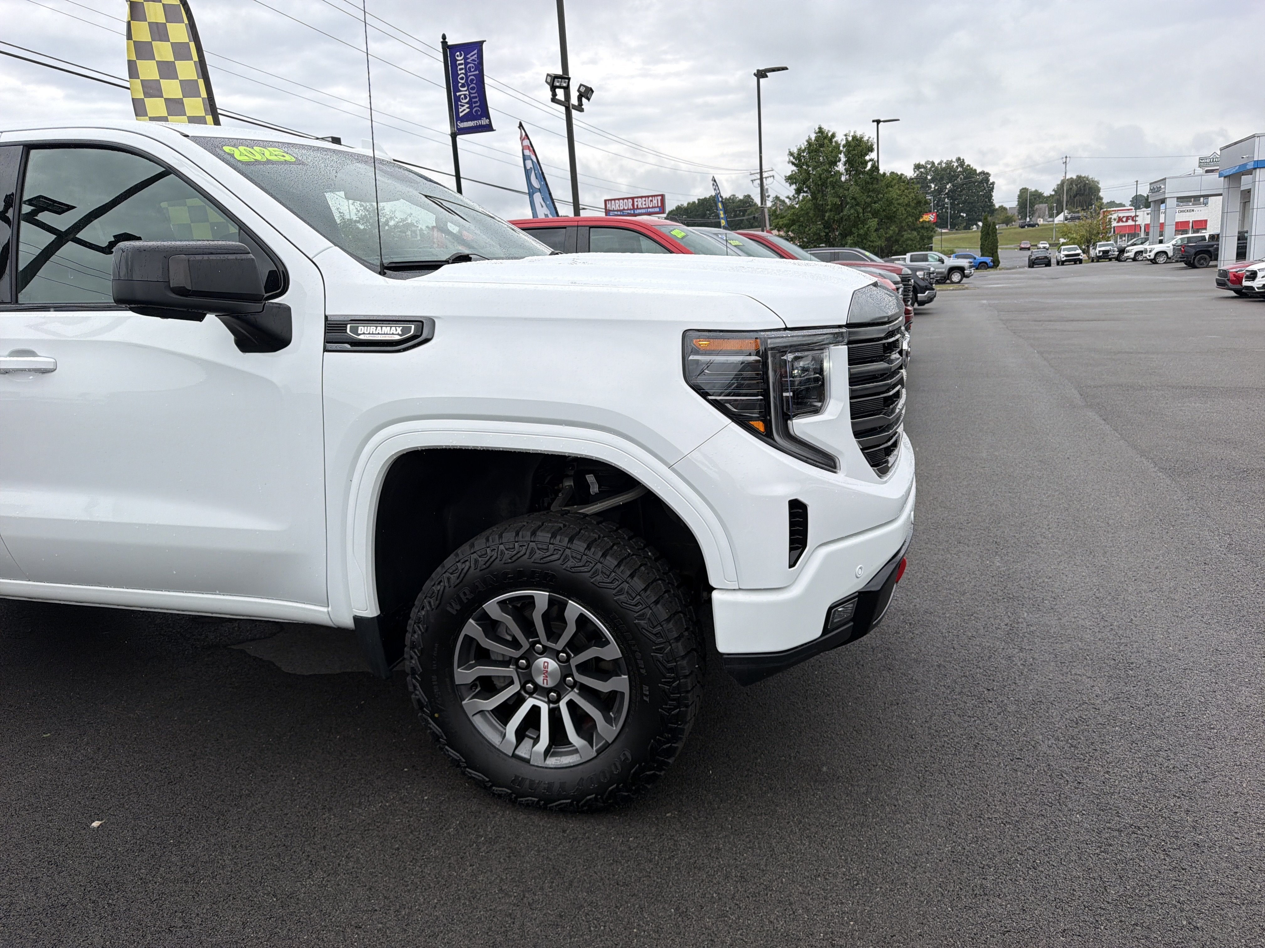 2023 GMC Sierra 1500 AT4
