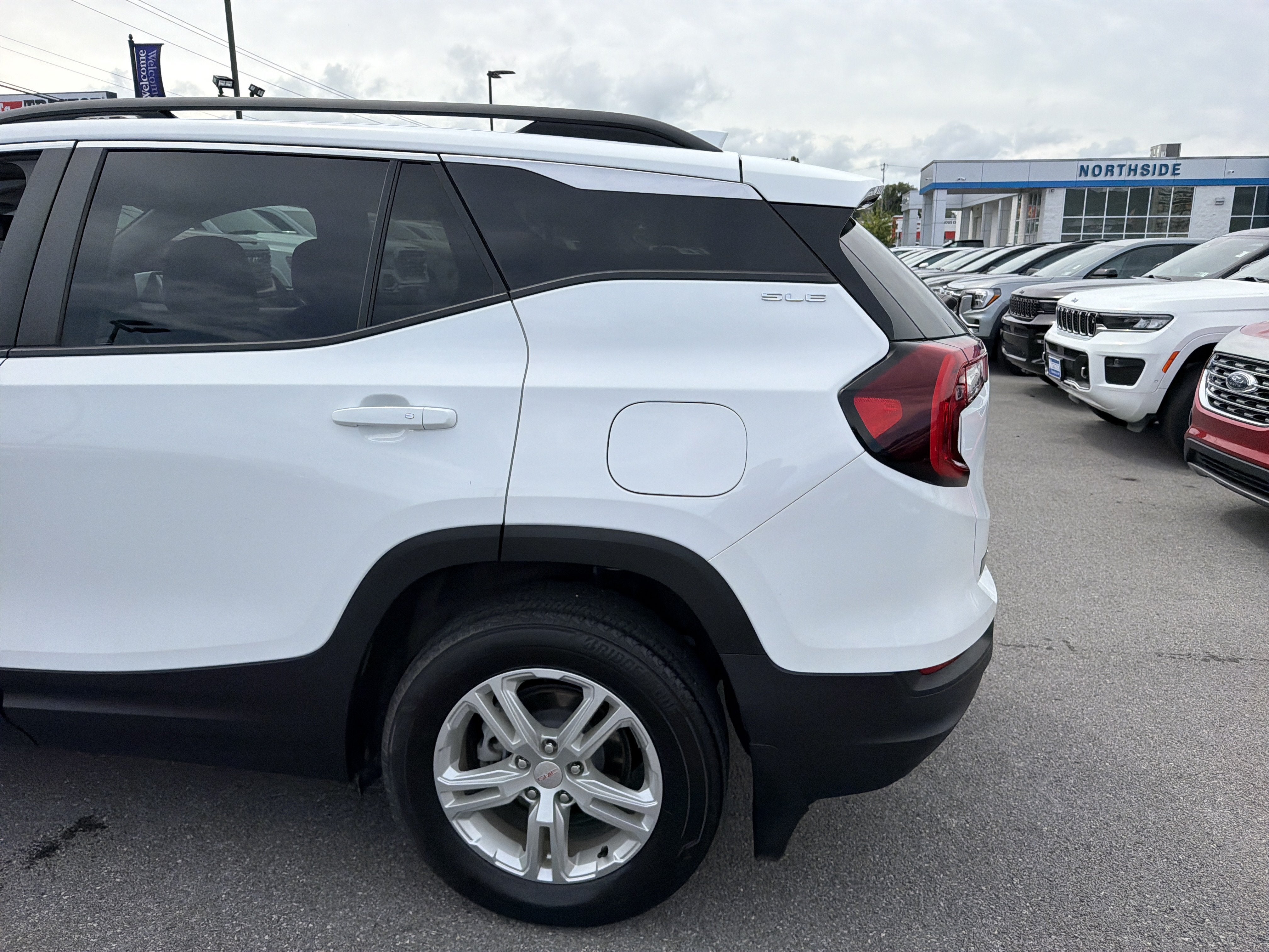 2024 GMC Terrain SLE