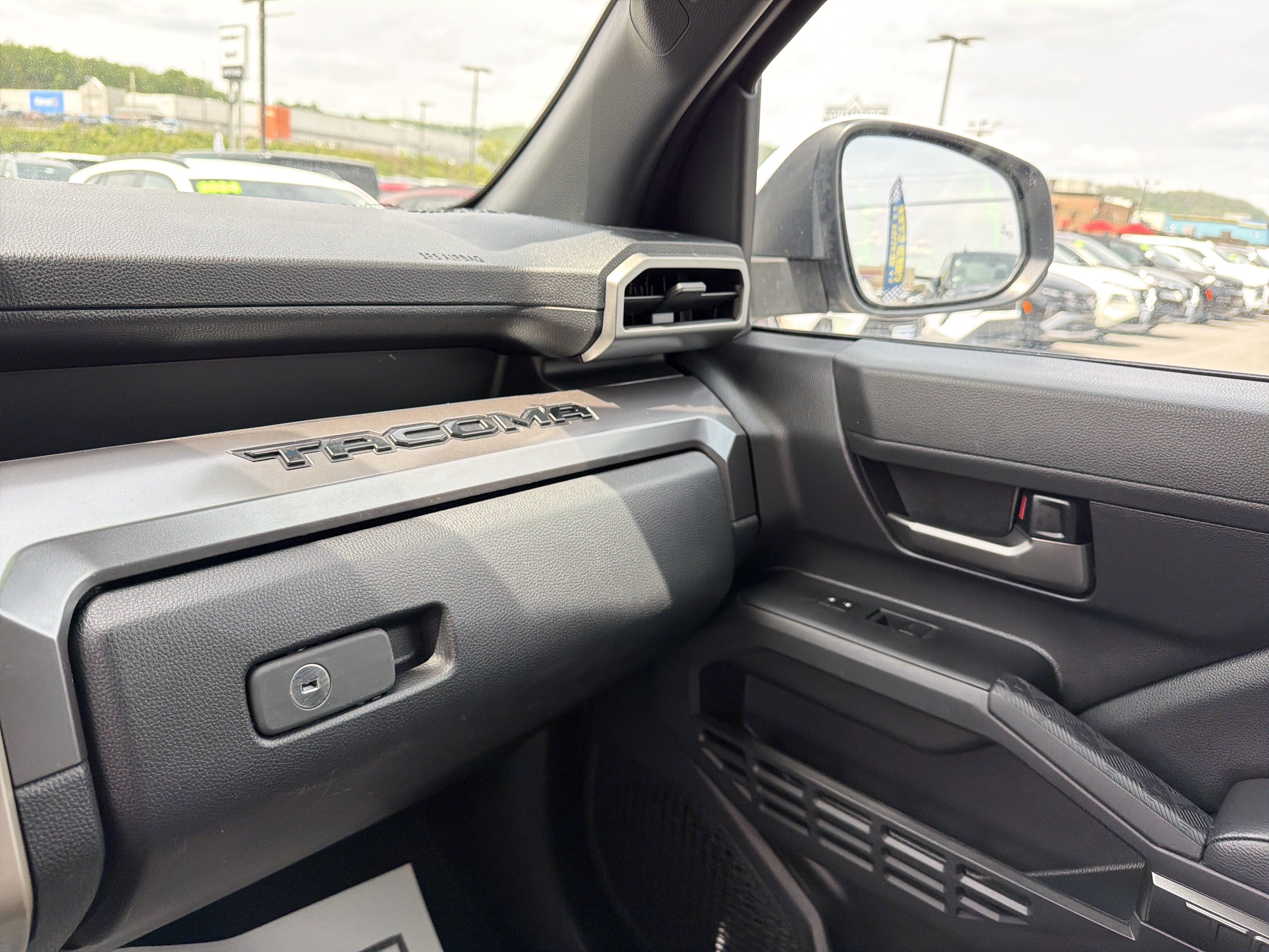 2025 Toyota Tacoma 4WD SR