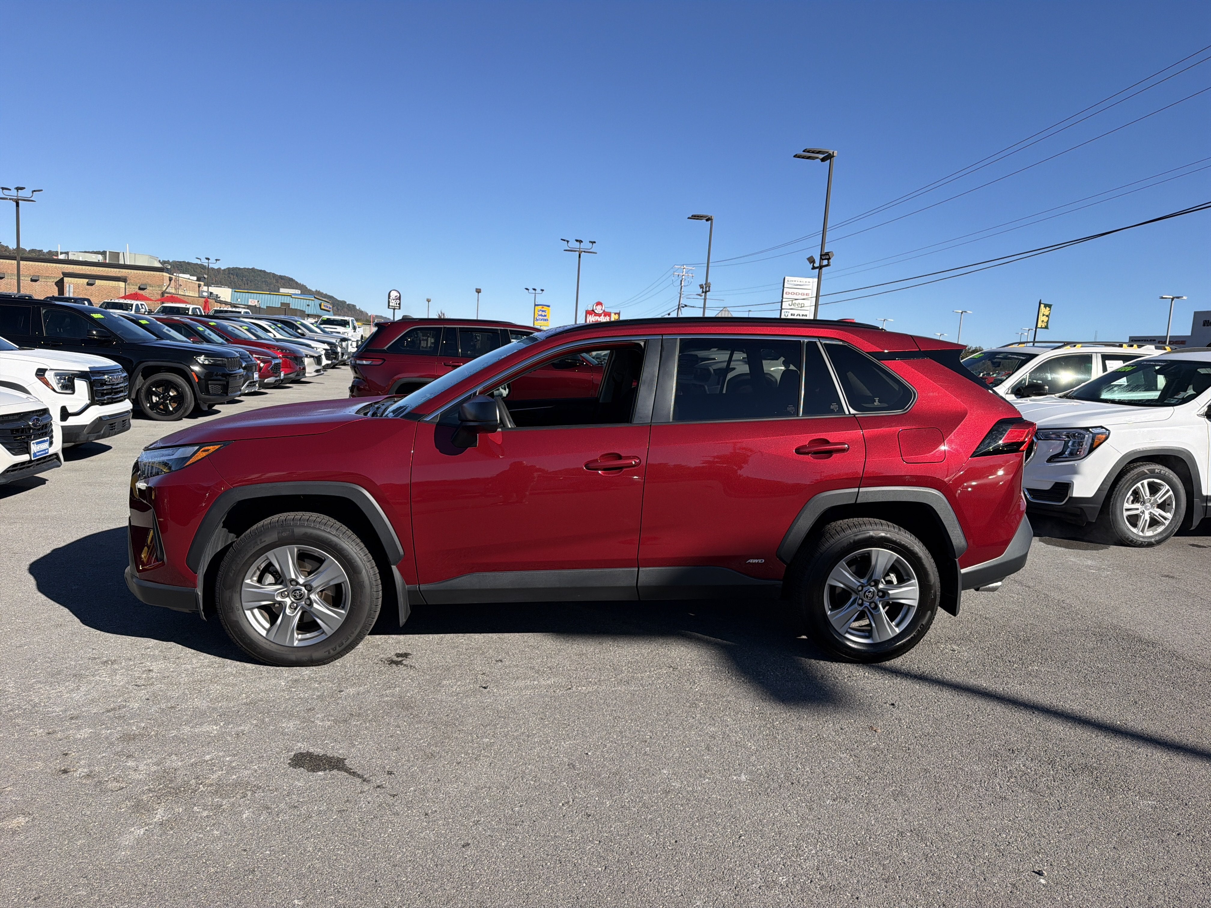 2025 Toyota RAV4 Hybrid LE