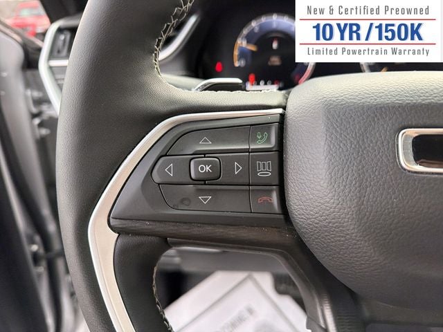 2025 Jeep Grand Cherokee Laredo X 4x4