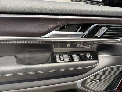 2024 Jeep Wagoneer Base
