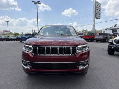 2024 Jeep Wagoneer Base