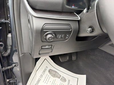 2023 Jeep Wagoneer Base