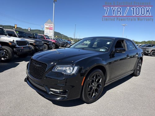 2023 Chrysler 300 Touring L