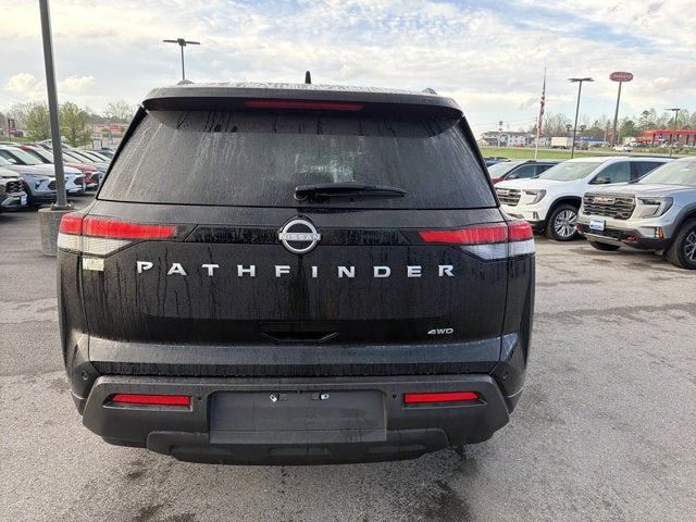 2025 Nissan Pathfinder SV