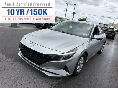 2022 Hyundai Elantra SE