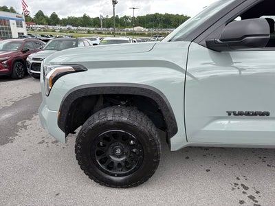 2025 Toyota Tundra 4WD SR5