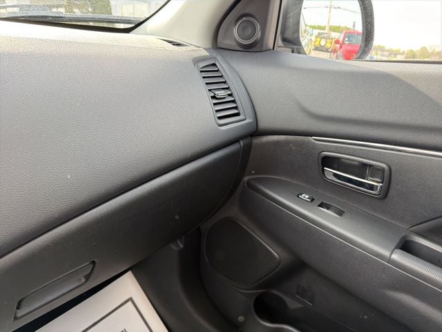 2025 Mitsubishi Outlander Sport 2.0 ES