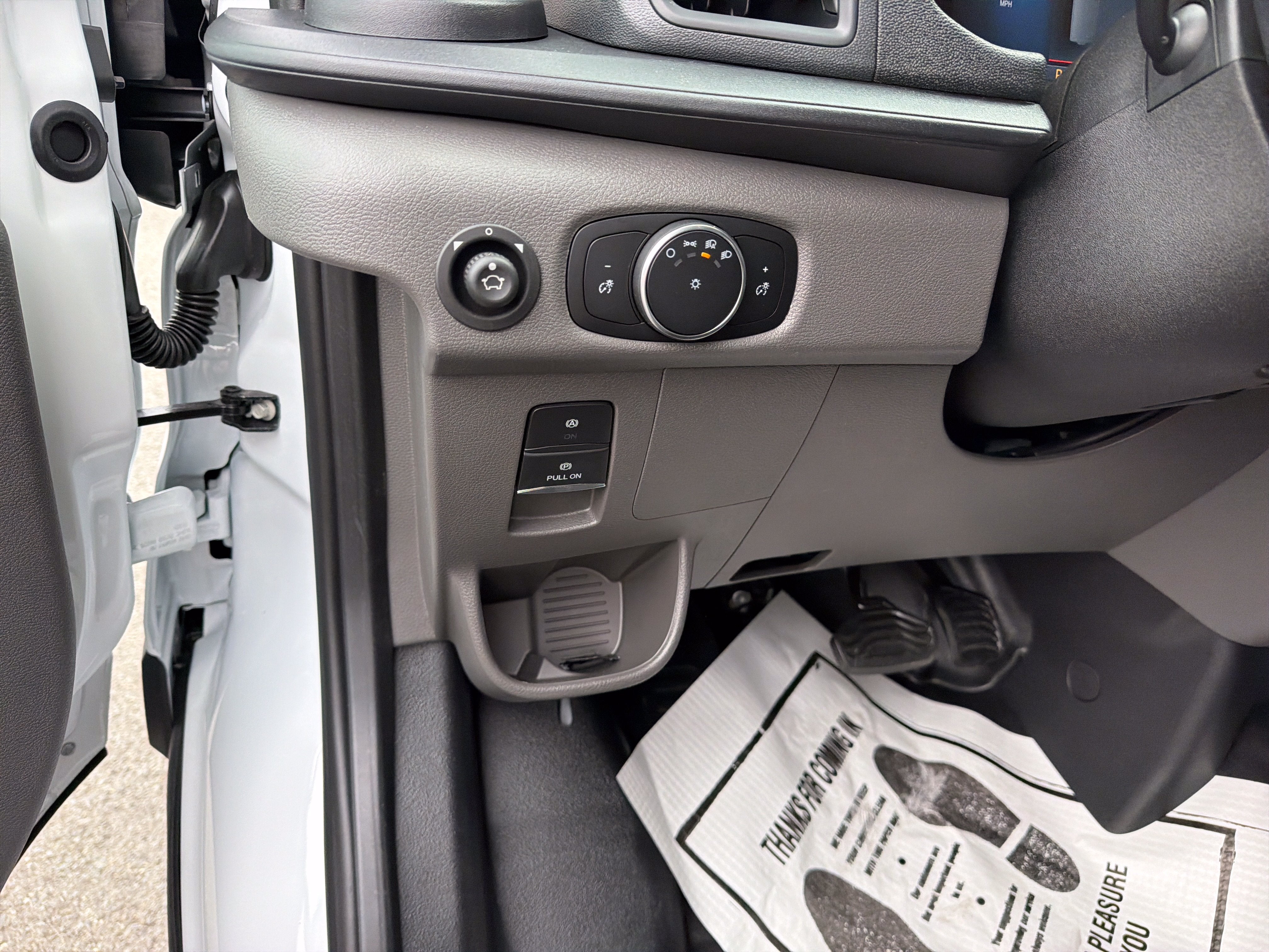 2026 Ford Transit Passenger Wagon XL