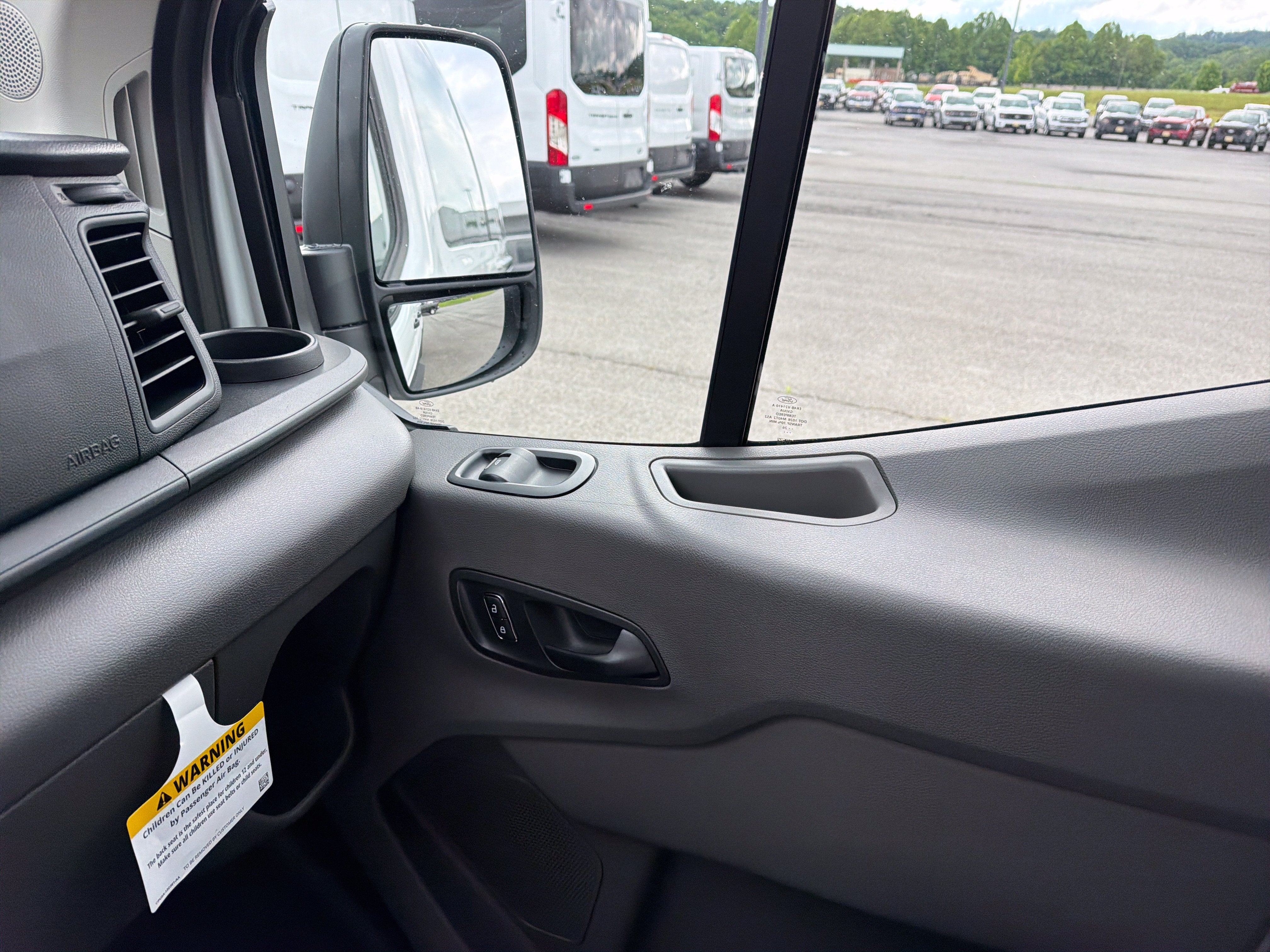 2026 Ford Transit Passenger Wagon XL