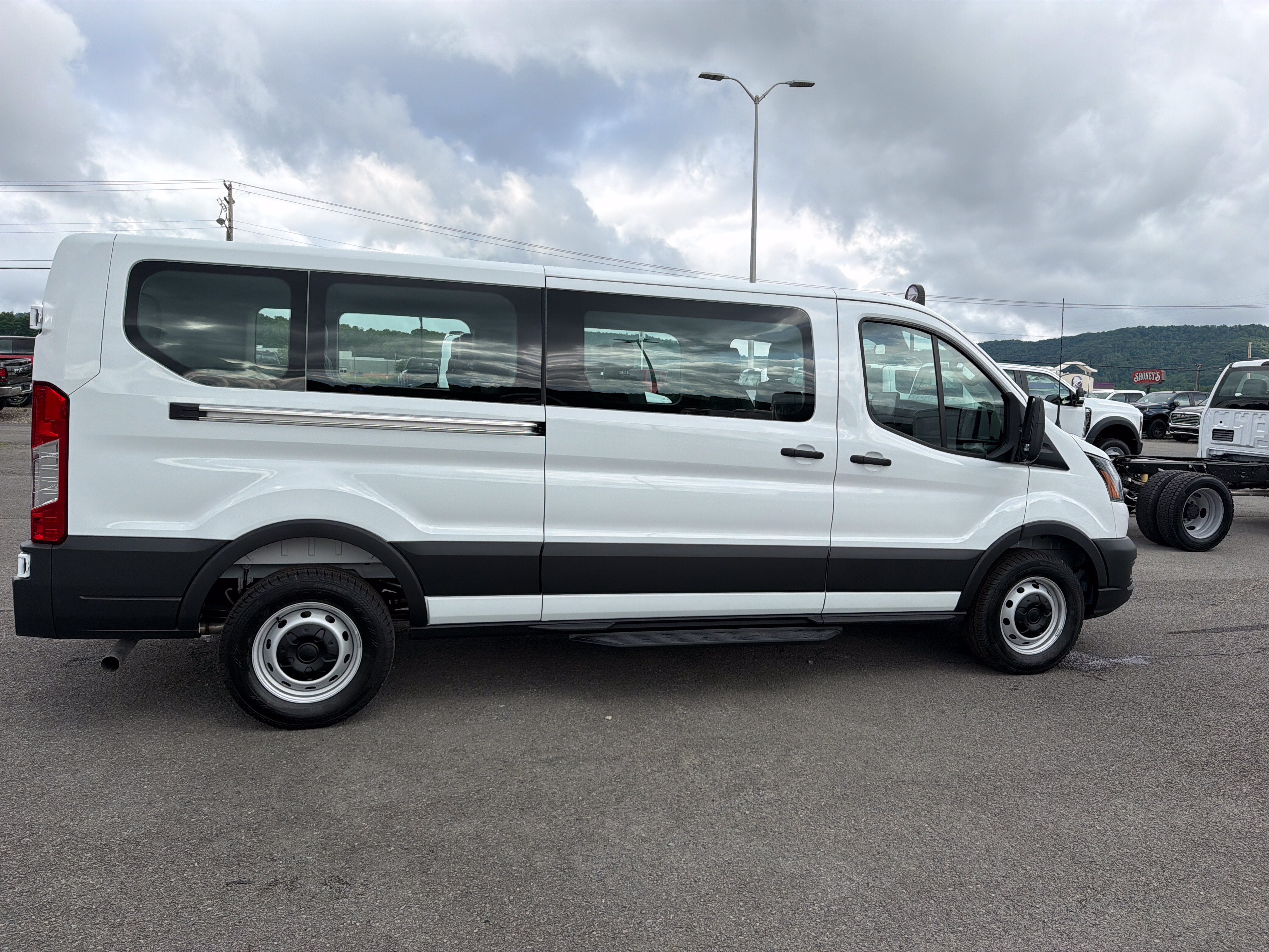 2026 Ford Transit Passenger Wagon XL
