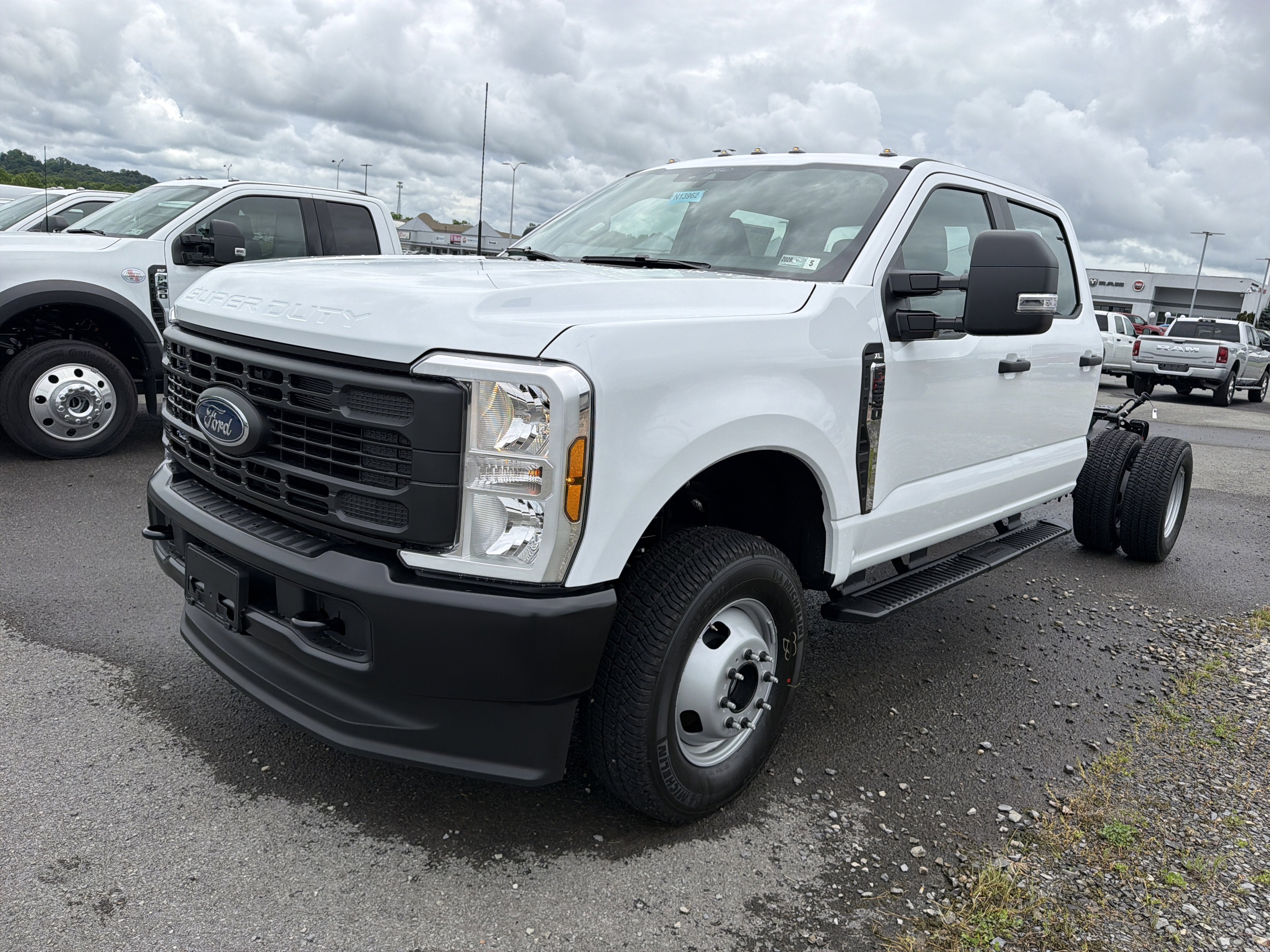 2026 Ford Super Duty F-350 DRW XL