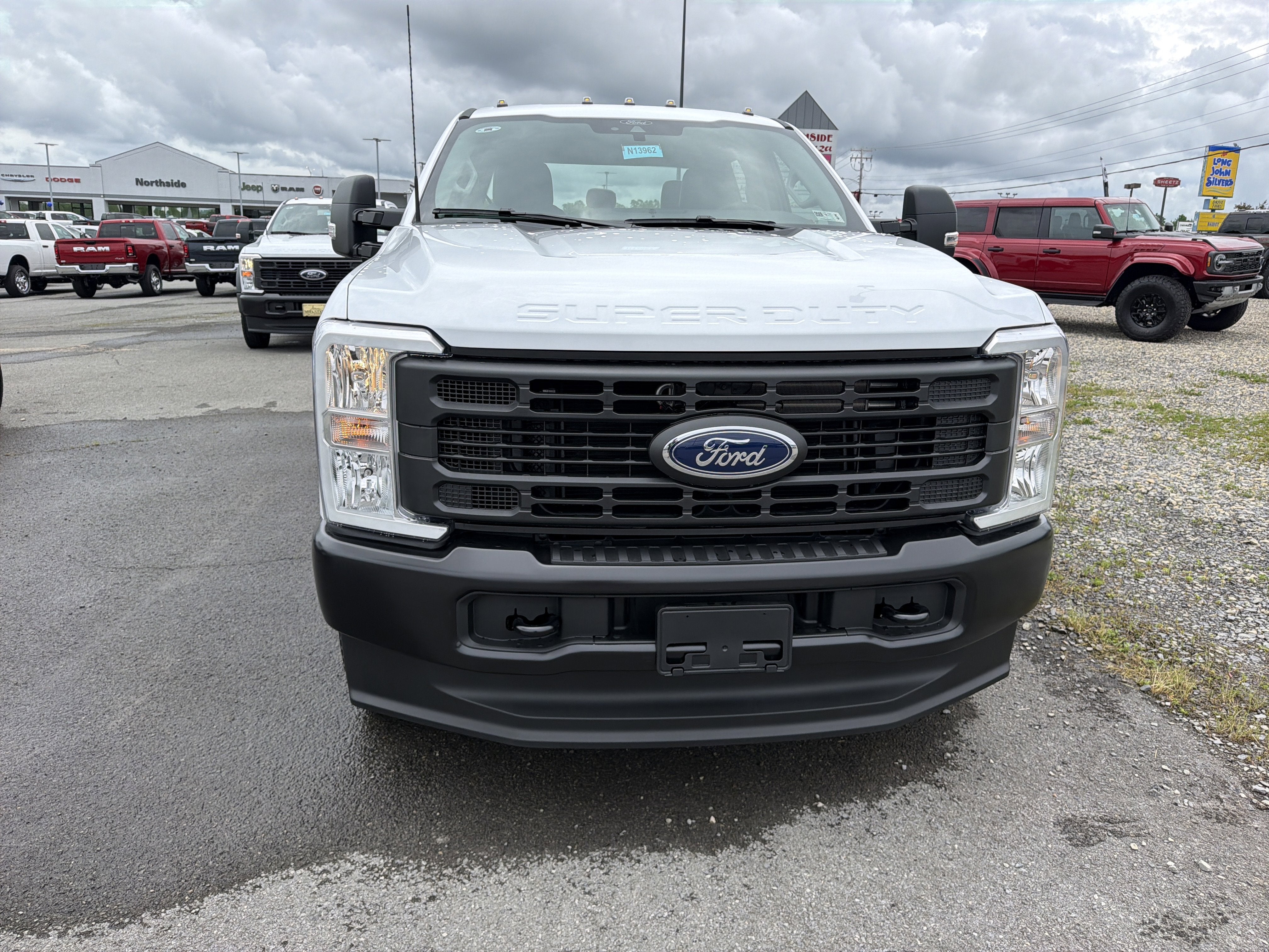 2026 Ford Super Duty F-350 DRW XL