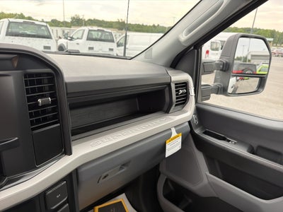 2026 Ford Super Duty F-550 DRW XL