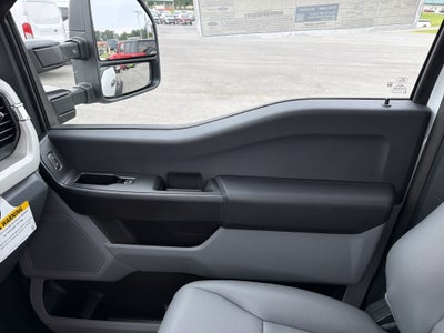 2026 Ford Super Duty F-550 DRW XL