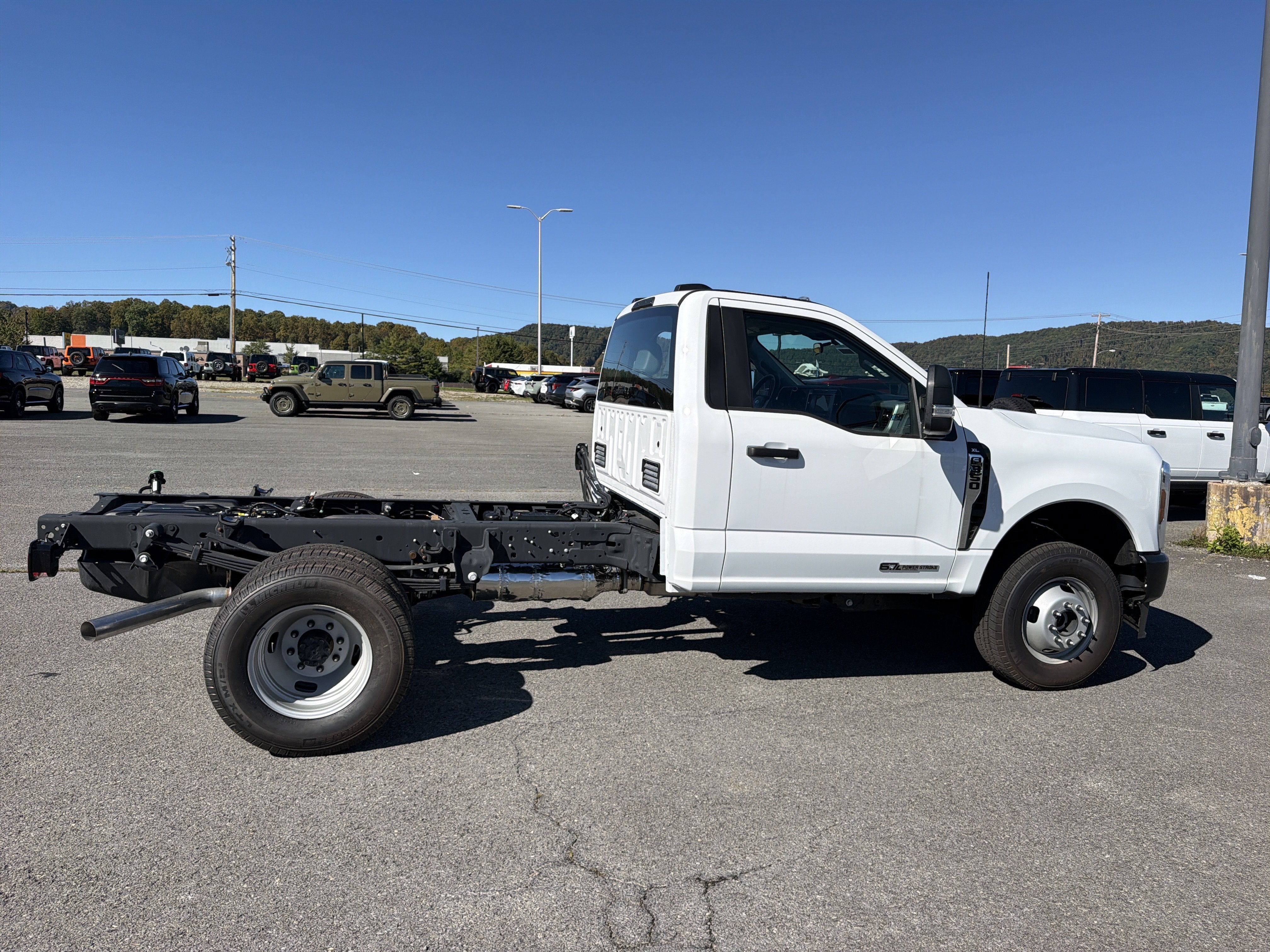 2026 Ford Super Duty F-350 DRW XL
