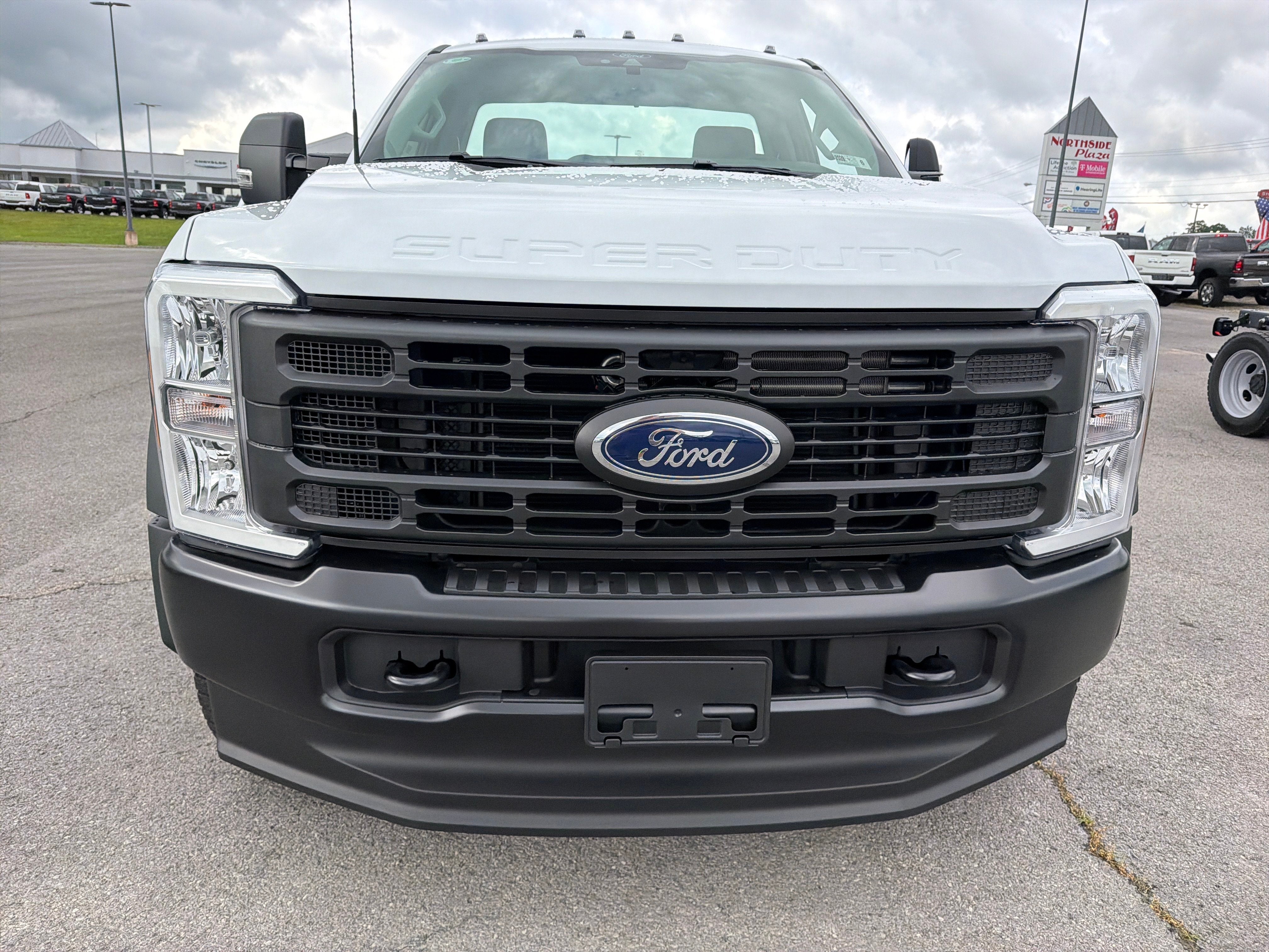 2026 Ford Super Duty F-550 DRW XL