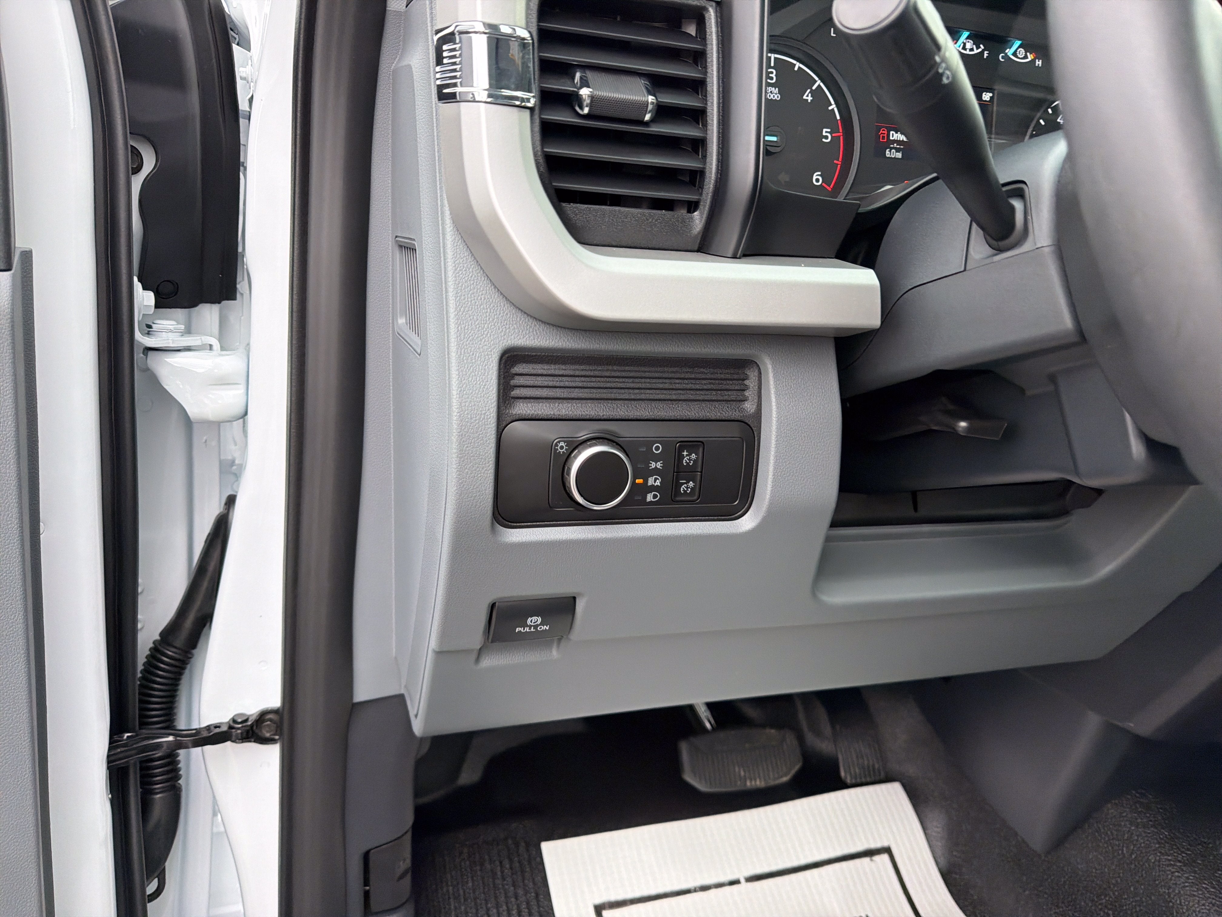 2026 Ford Super Duty F-550 DRW XL