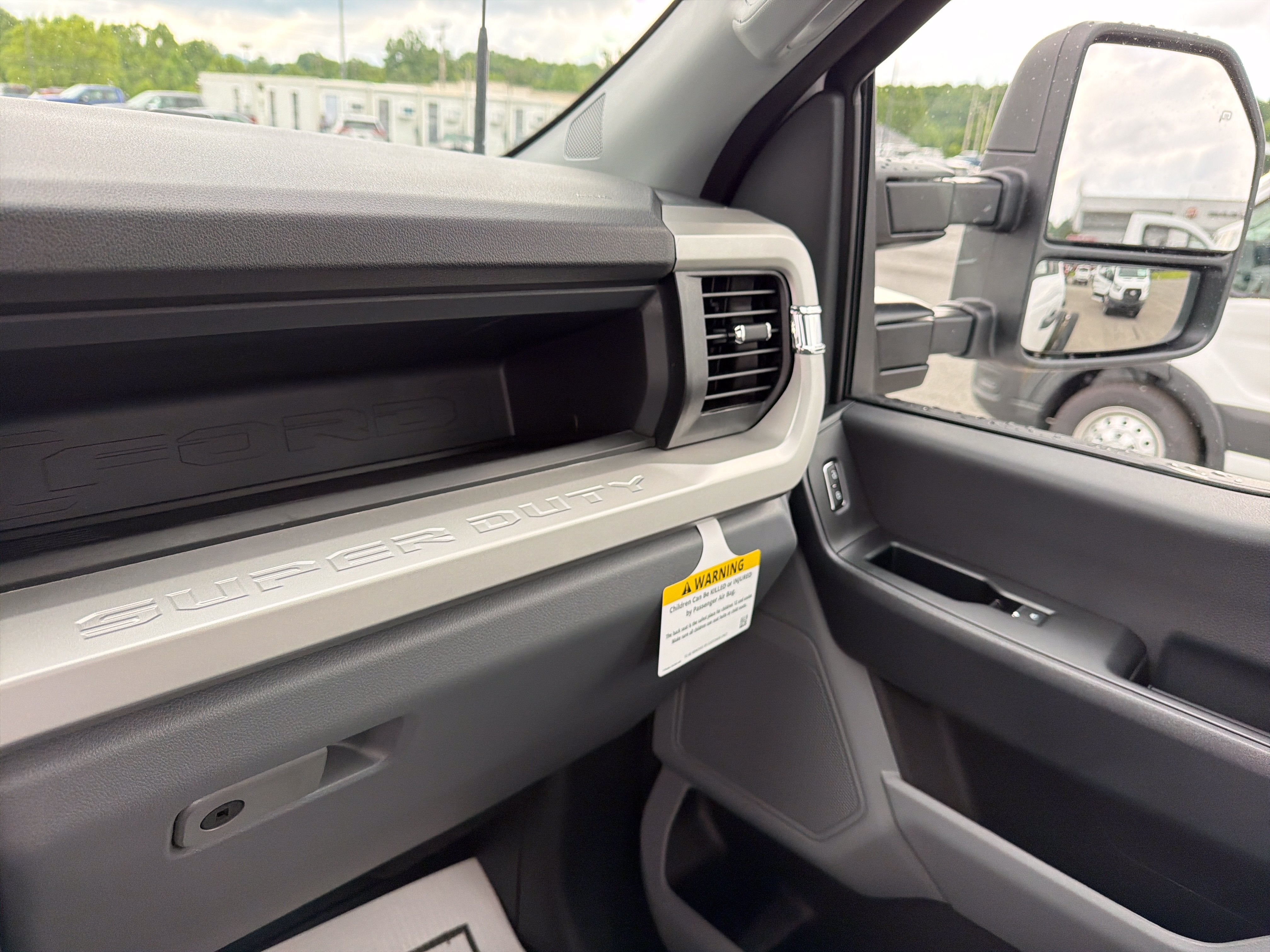 2026 Ford Super Duty F-550 DRW XL