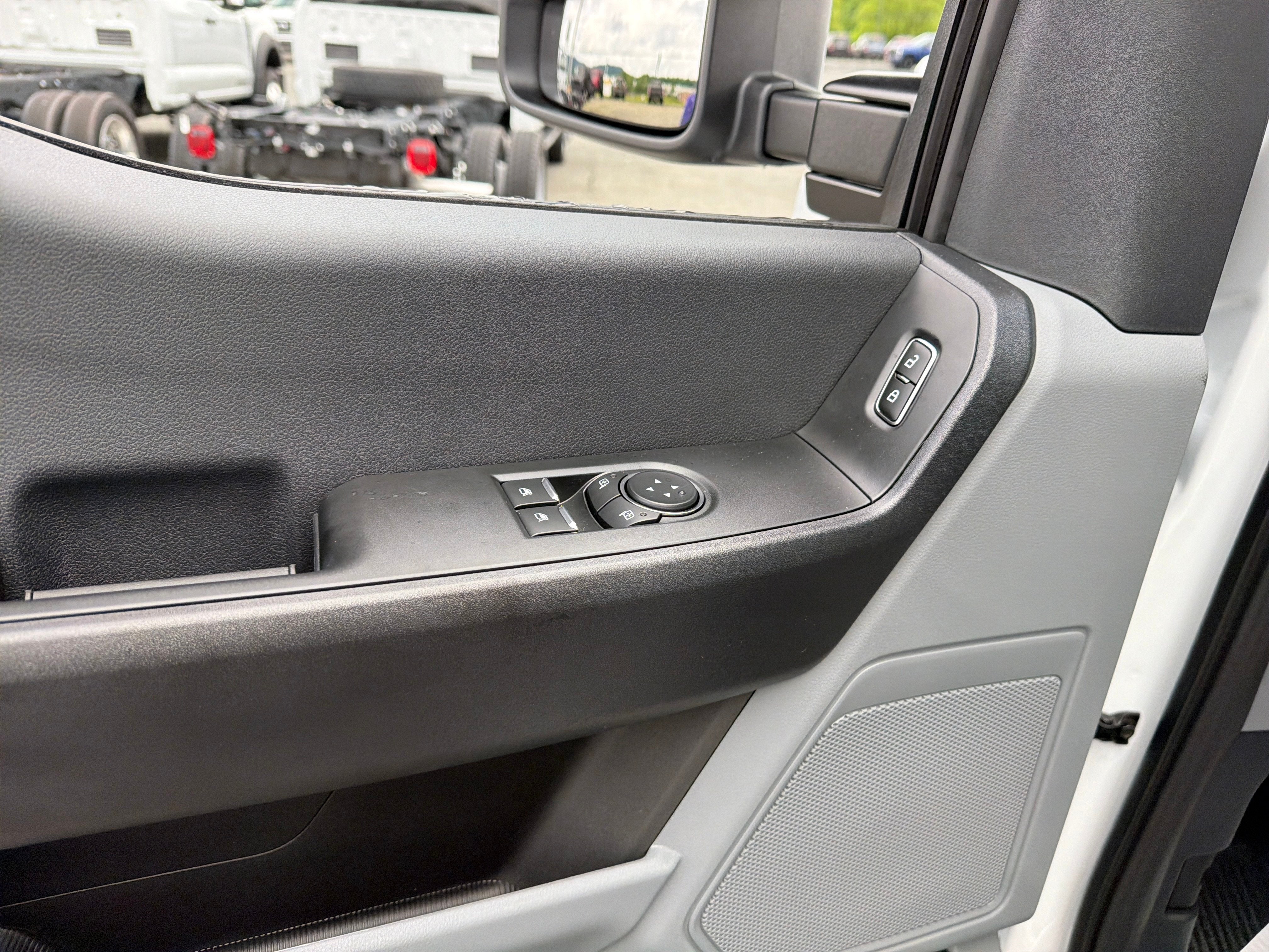 2026 Ford Super Duty F-550 DRW XL