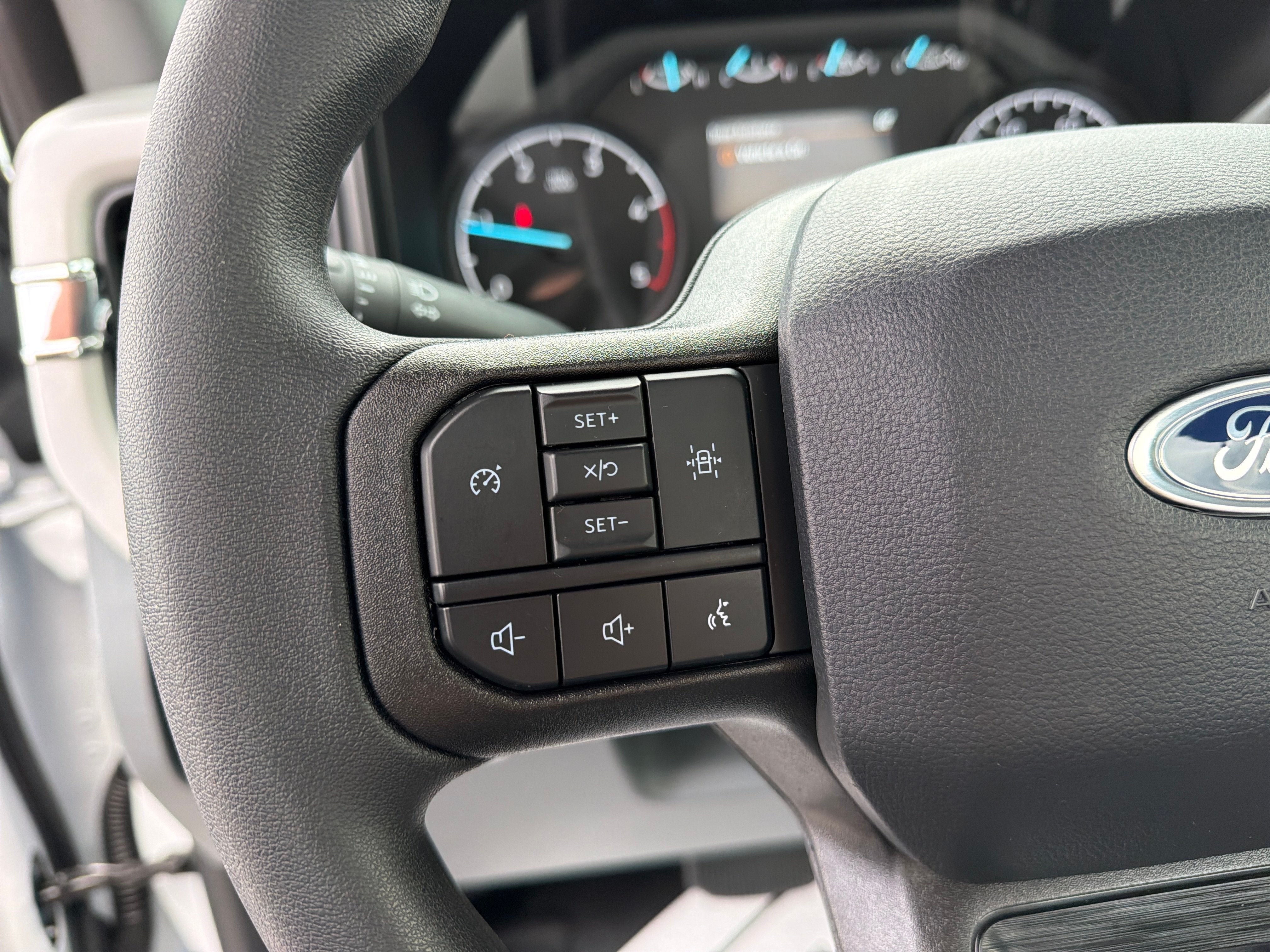 2026 Ford Super Duty F-550 DRW XL