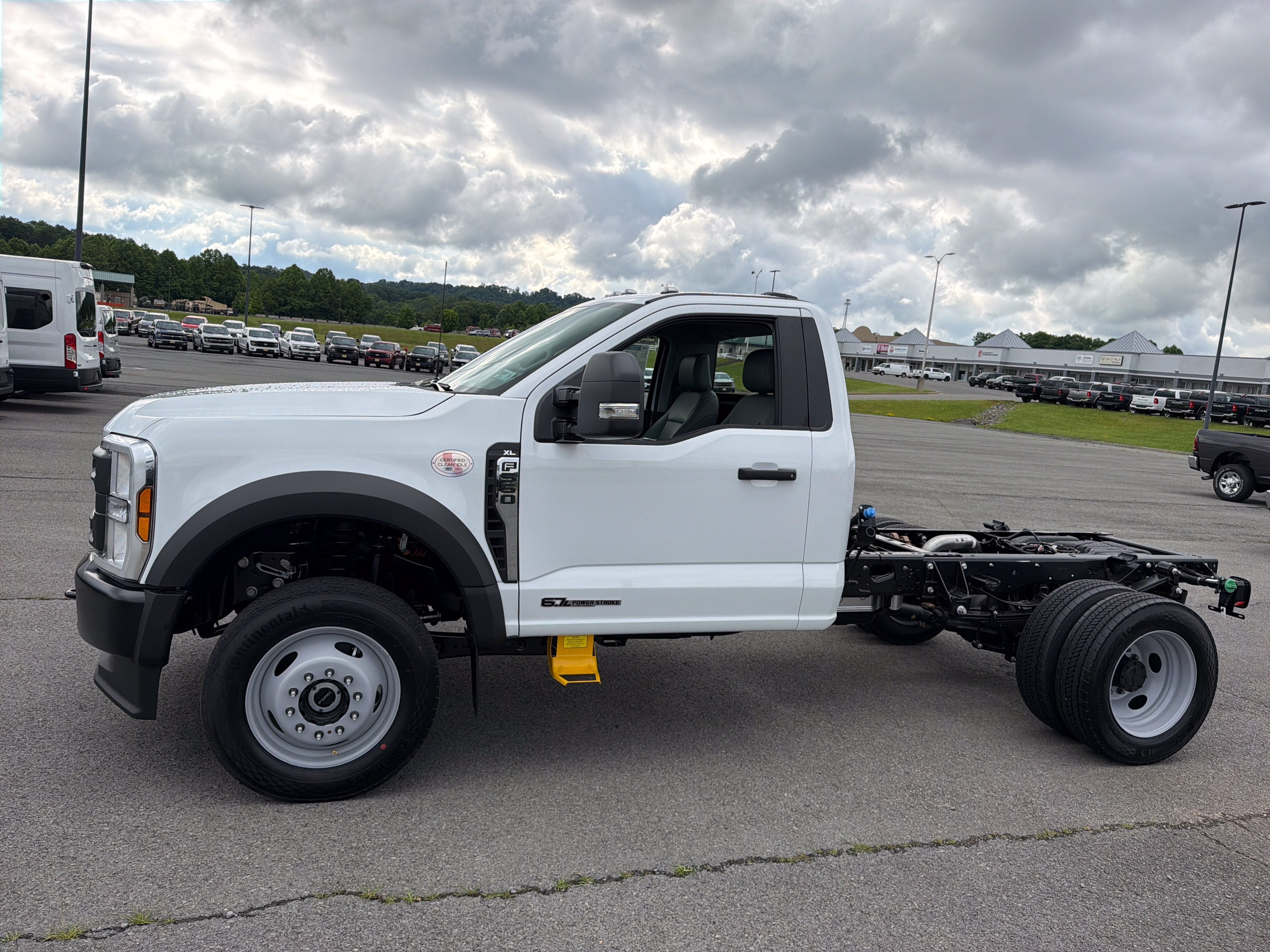 2026 Ford Super Duty F-550 DRW XL