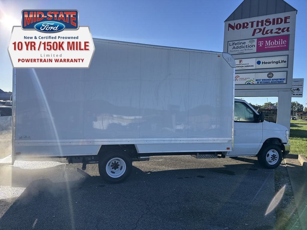 2026 Ford E-450SD Base