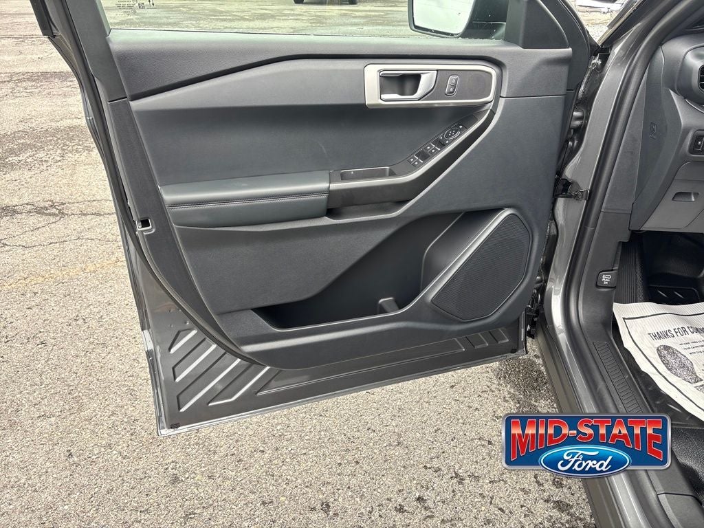 2025 Ford Utility Police Interceptor Base