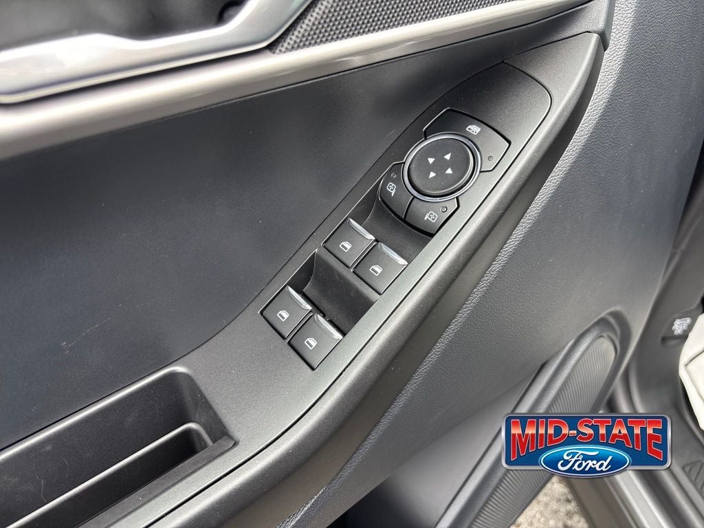 2025 Ford Utility Police Interceptor Base