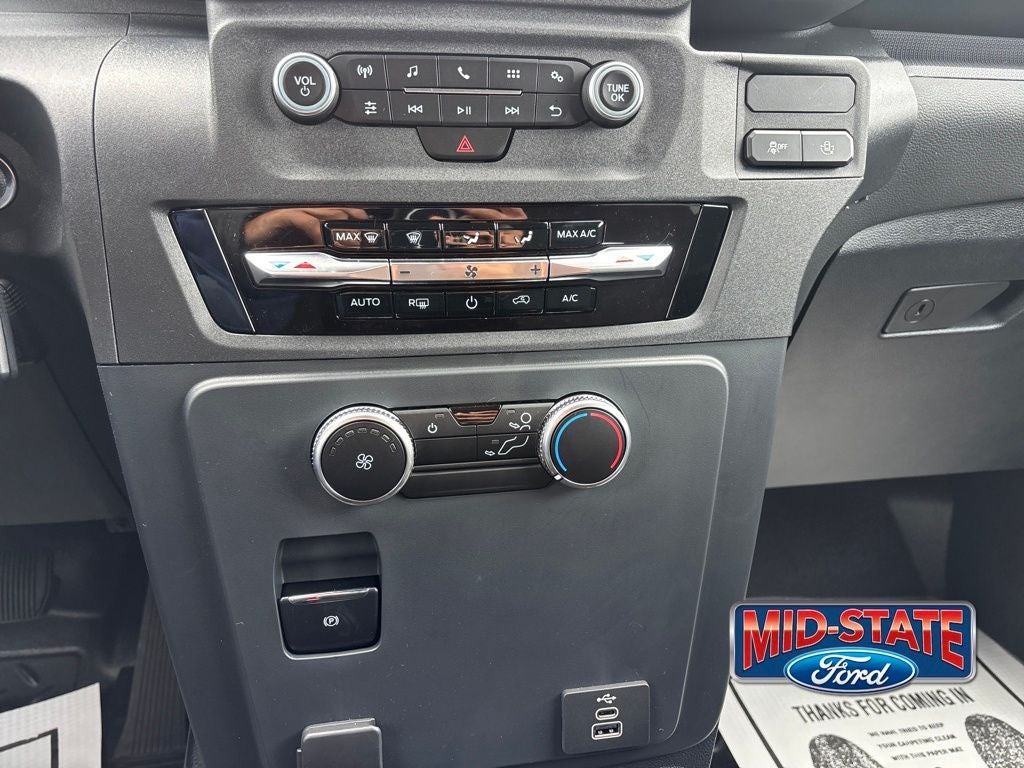 2025 Ford Utility Police Interceptor Base