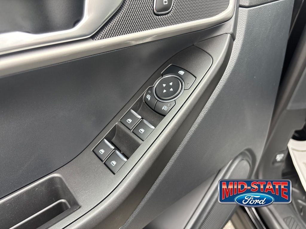 2025 Ford Utility Police Interceptor Base