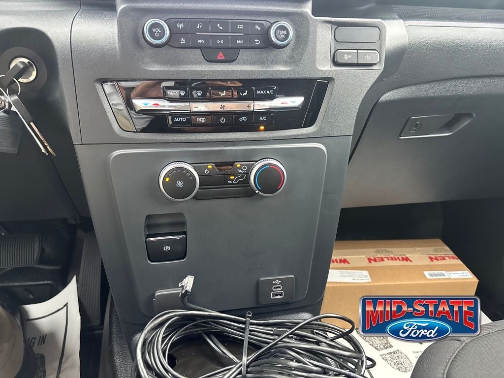 2025 Ford Utility Police Interceptor Base