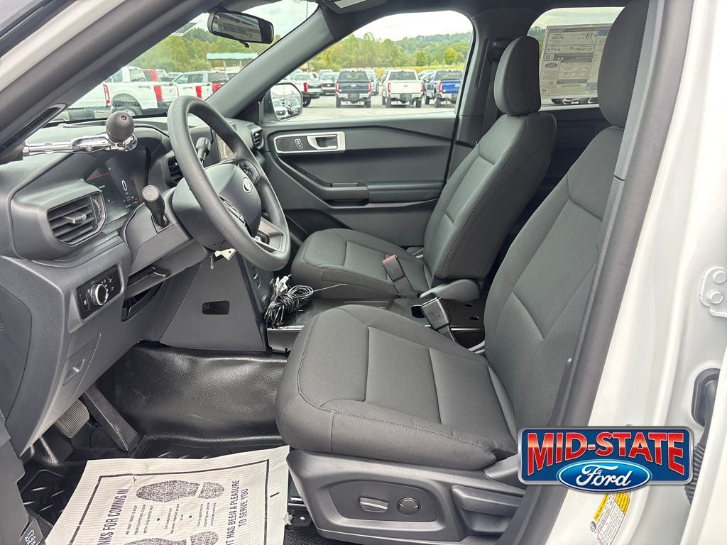 2025 Ford Utility Police Interceptor Base
