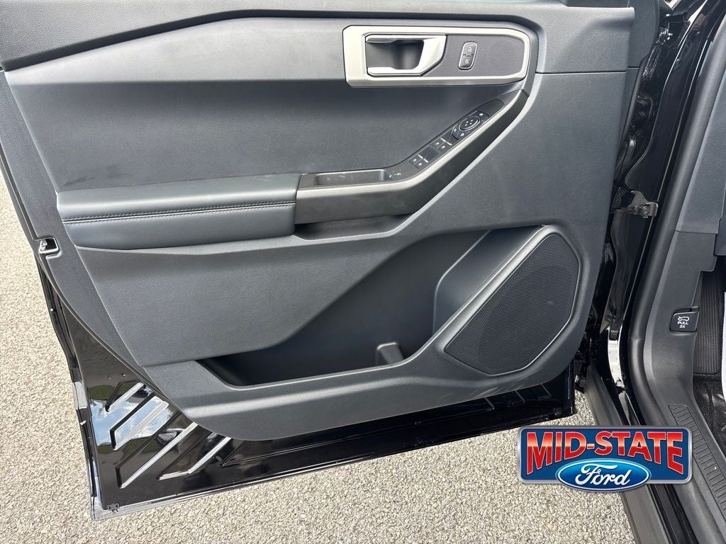 2025 Ford Utility Police Interceptor Base