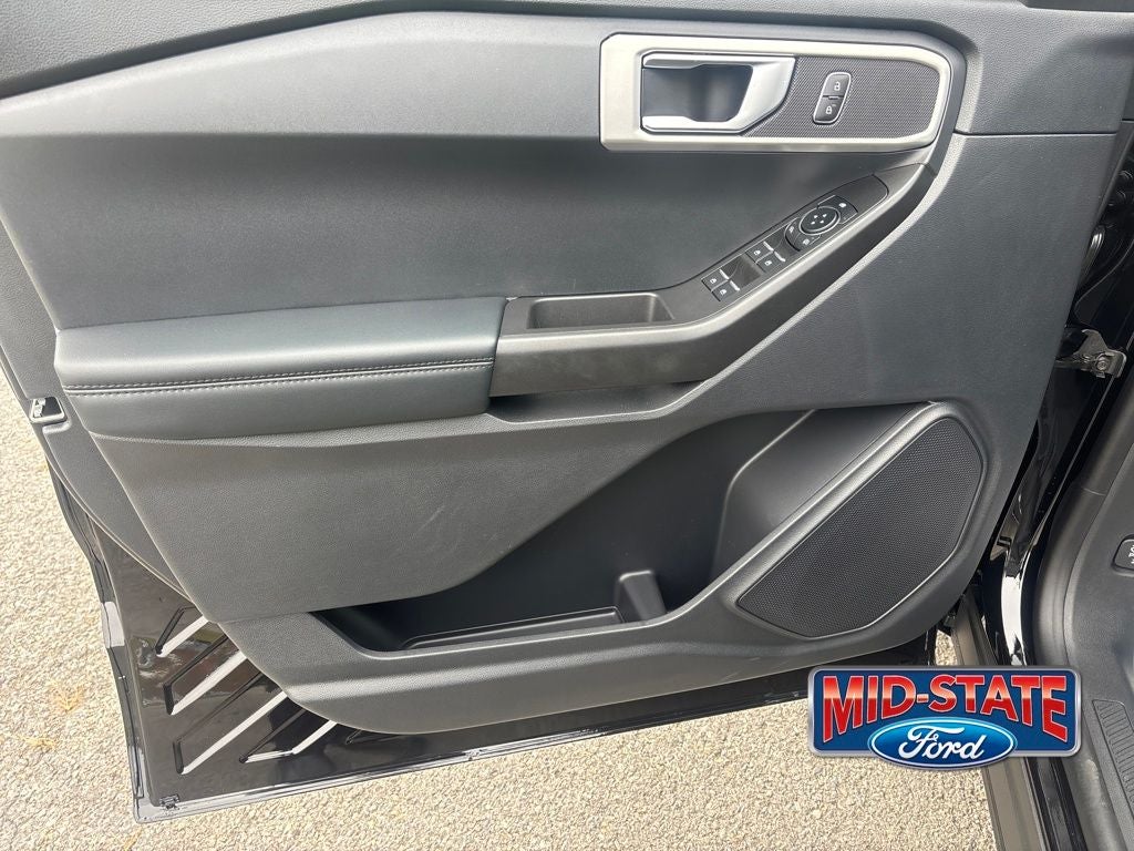 2026 Ford Explorer Base