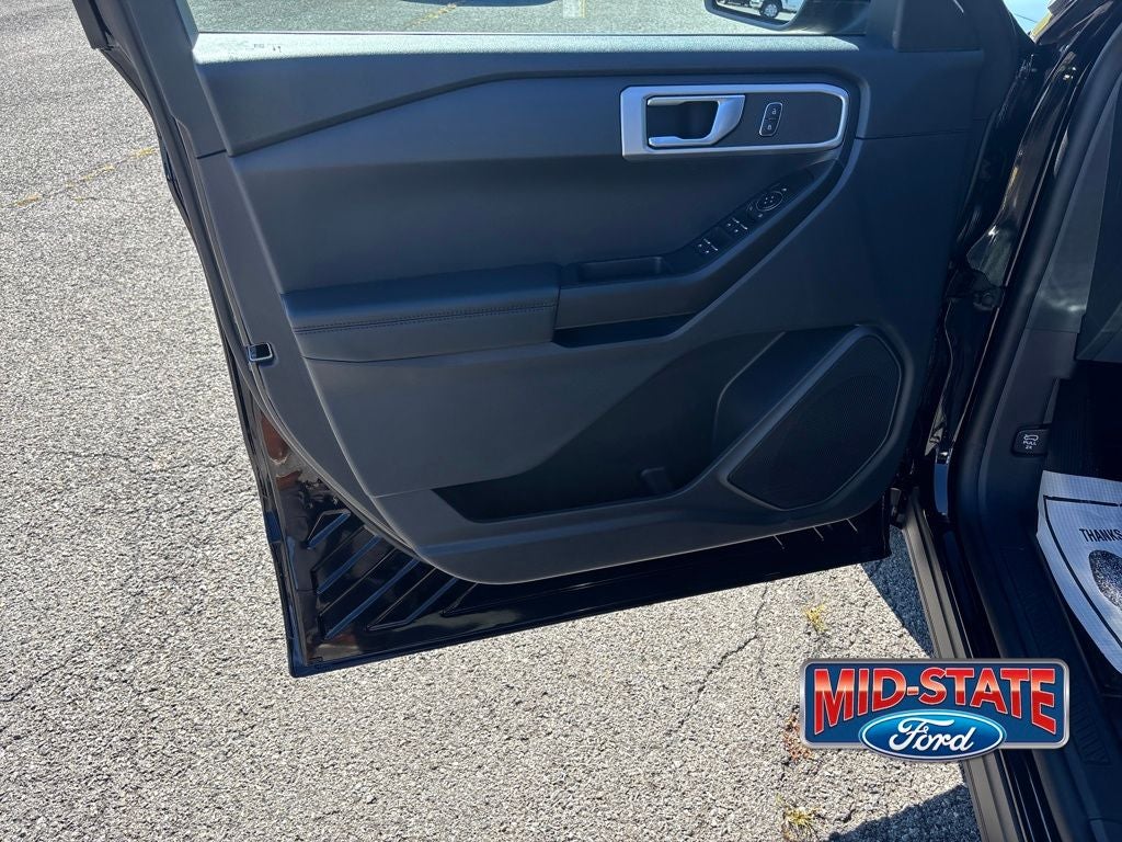 2025 Ford Utility Police Interceptor Base