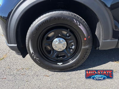 2025 Ford Utility Police Interceptor Base