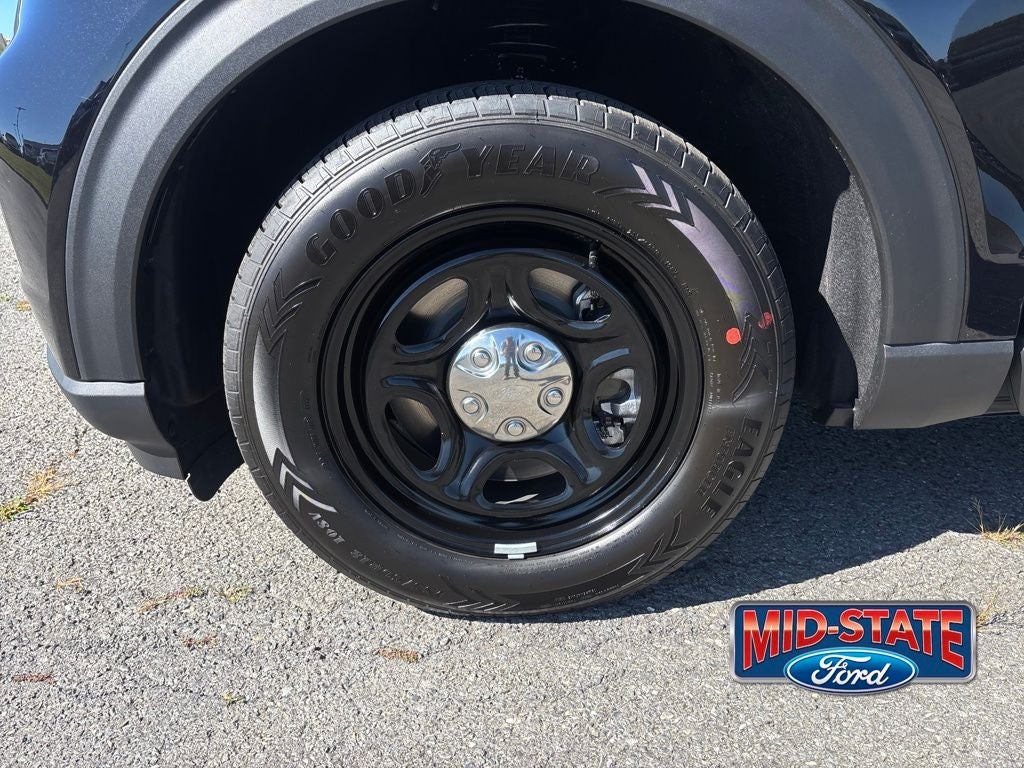 2025 Ford Utility Police Interceptor Base