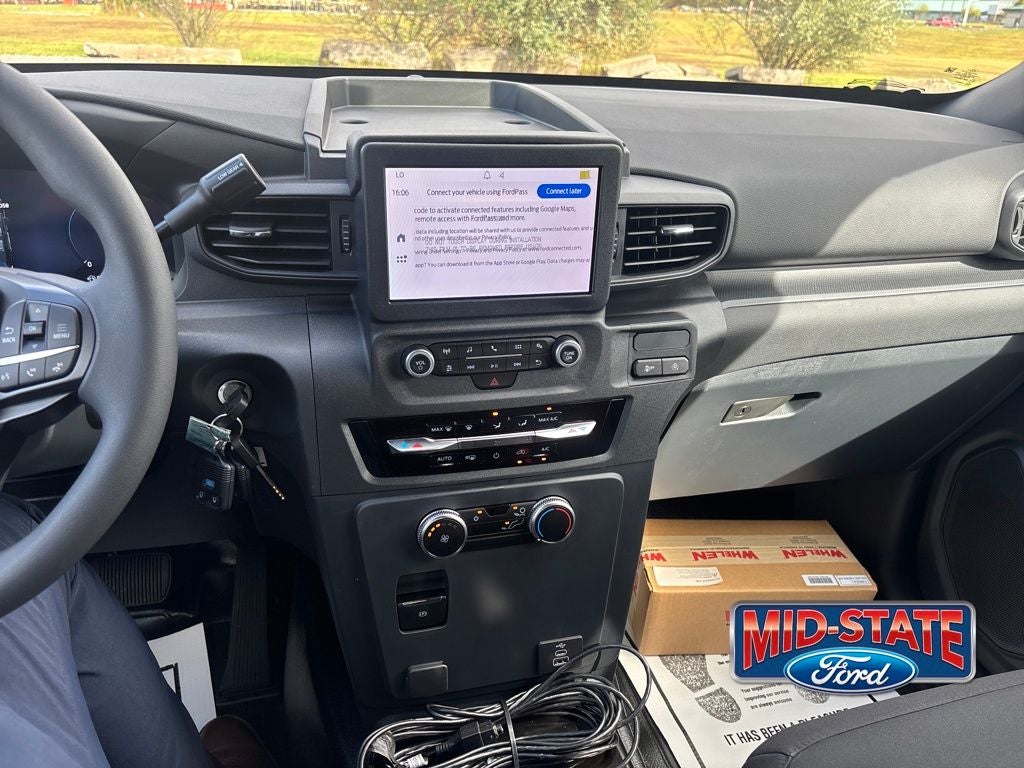 2025 Ford Utility Police Interceptor Base