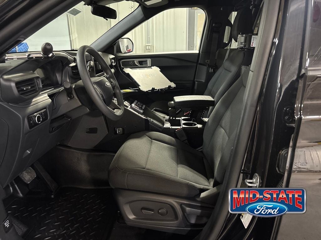 2025 Ford Utility Police Interceptor Base